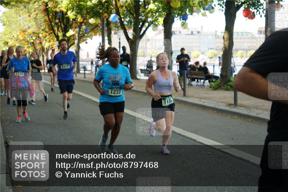 07.09.2025 - BARMER Alsterlauf Yannick Fuchs http://msf.ph/oto/8797468 07.09.2025 11:45:31 Laufen 1178, 1212, 5, 1237, 1185 meine-sportfotos.de