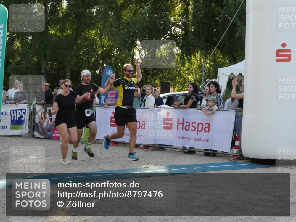 07.09.2025 - 19. Norderstedt Triathlon Zöllner http://msf.ph/oto/8797476 07.09.2025 17:32:29 Ziel 935 meine-sportfotos.de