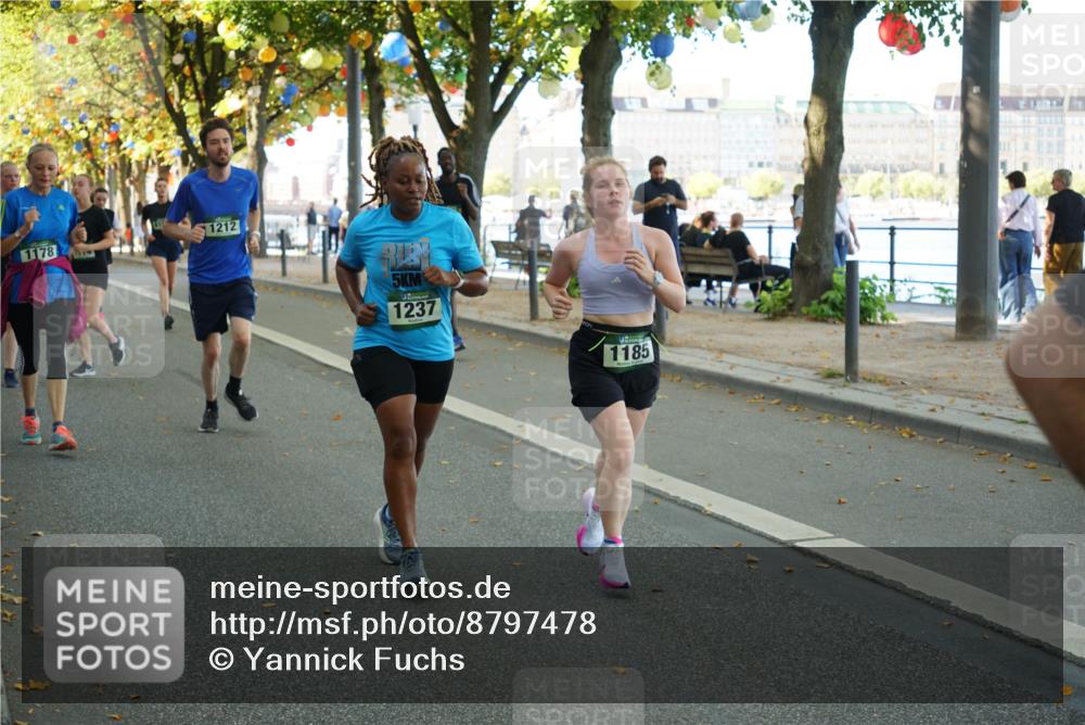 07.09.2025 - BARMER Alsterlauf Yannick Fuchs http://msf.ph/oto/8797478 07.09.2025 11:45:31 Laufen 1212, 1178, 5, 1237, 1185 meine-sportfotos.de