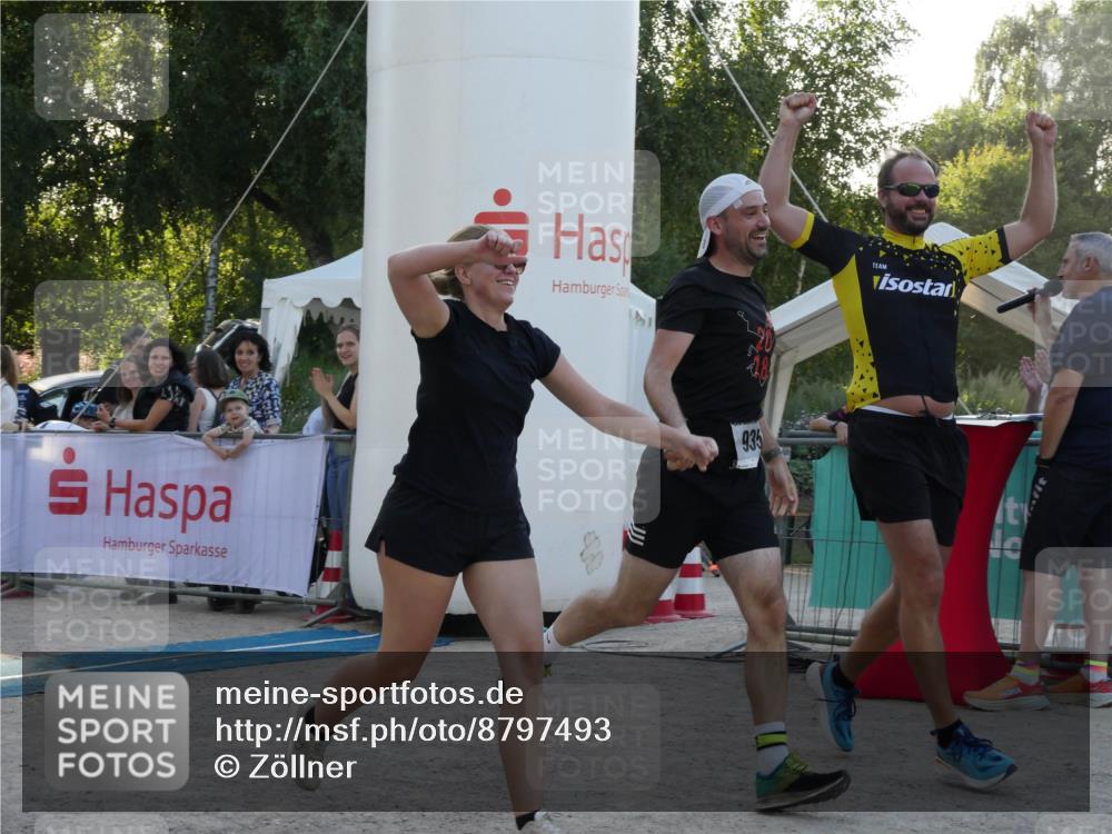 07.09.2025 - 19. Norderstedt Triathlon Zöllner http://msf.ph/oto/8797493 07.09.2025 17:32:30 Ziel 935 meine-sportfotos.de