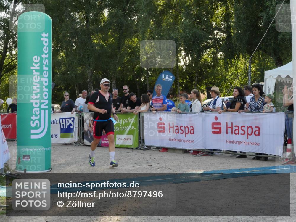 07.09.2025 - 19. Norderstedt Triathlon Zöllner http://msf.ph/oto/8797496 07.09.2025 17:33:05 Ziel 931 meine-sportfotos.de
