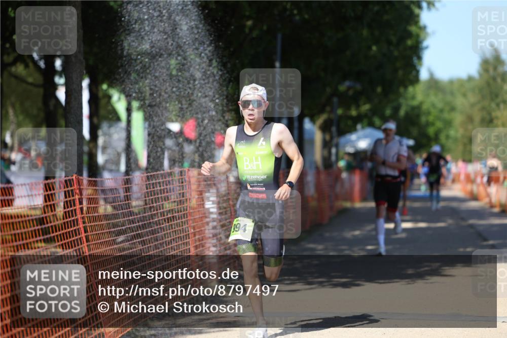 07.09.2025 - 19. Norderstedt Triathlon Michael Strokosch http://msf.ph/oto/8797497 07.09.2025 14:43:27 Laufen 422, 994, 1467 meine-sportfotos.de