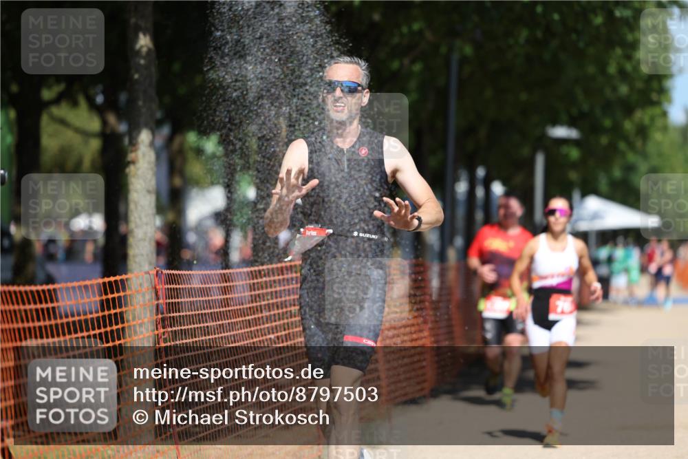 07.09.2025 - 19. Norderstedt Triathlon Michael Strokosch http://msf.ph/oto/8797503 07.09.2025 13:04:30 Laufen 141, 767, 1297, 1307 meine-sportfotos.de
