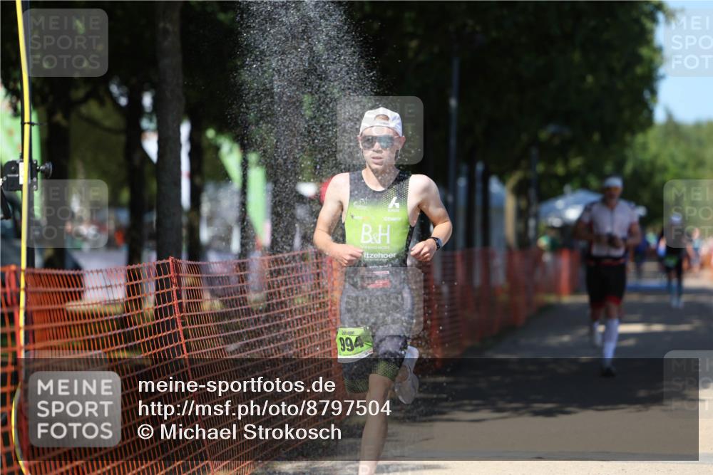 07.09.2025 - 19. Norderstedt Triathlon Michael Strokosch http://msf.ph/oto/8797504 07.09.2025 14:43:27 Laufen 422, 994, 1467 meine-sportfotos.de