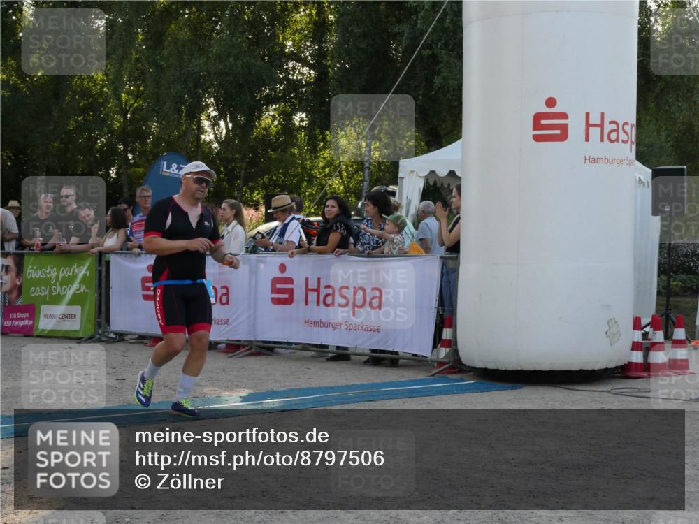 07.09.2025 - 19. Norderstedt Triathlon Zöllner http://msf.ph/oto/8797506 07.09.2025 17:33:06 Ziel 931 meine-sportfotos.de