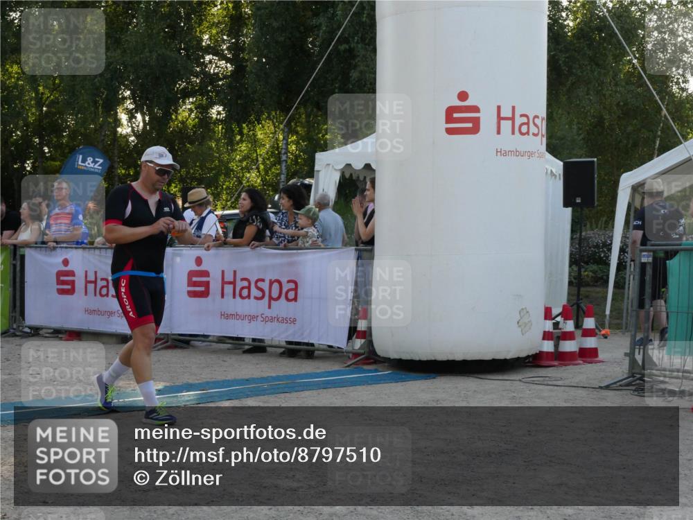 07.09.2025 - 19. Norderstedt Triathlon Zöllner http://msf.ph/oto/8797510 07.09.2025 17:33:06 Ziel 931 meine-sportfotos.de