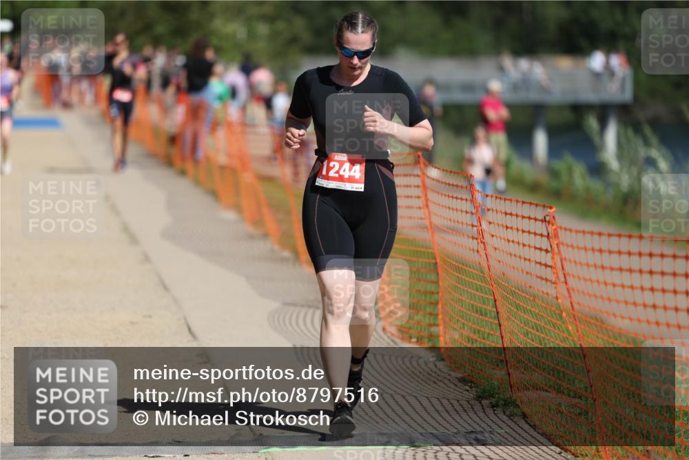 07.09.2025 - 19. Norderstedt Triathlon Michael Strokosch http://msf.ph/oto/8797516 07.09.2025 12:22:45 Laufen 253, 1244 meine-sportfotos.de