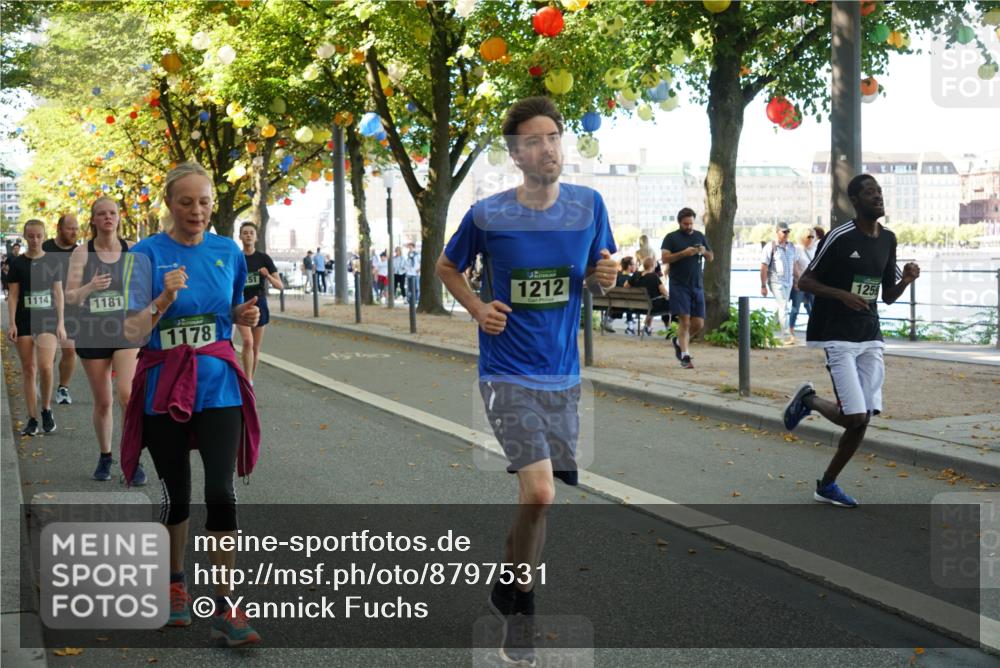 07.09.2025 - BARMER Alsterlauf Yannick Fuchs http://msf.ph/oto/8797531 07.09.2025 11:45:33 Laufen 1114, 1181, 1178, 51, 1212, 1259 meine-sportfotos.de