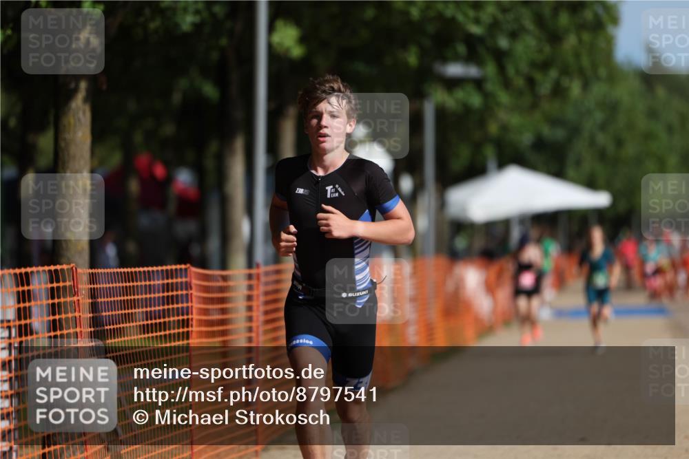 07.09.2025 - 19. Norderstedt Triathlon Michael Strokosch http://msf.ph/oto/8797541 07.09.2025 10:53:56 Laufen 87, 93 meine-sportfotos.de