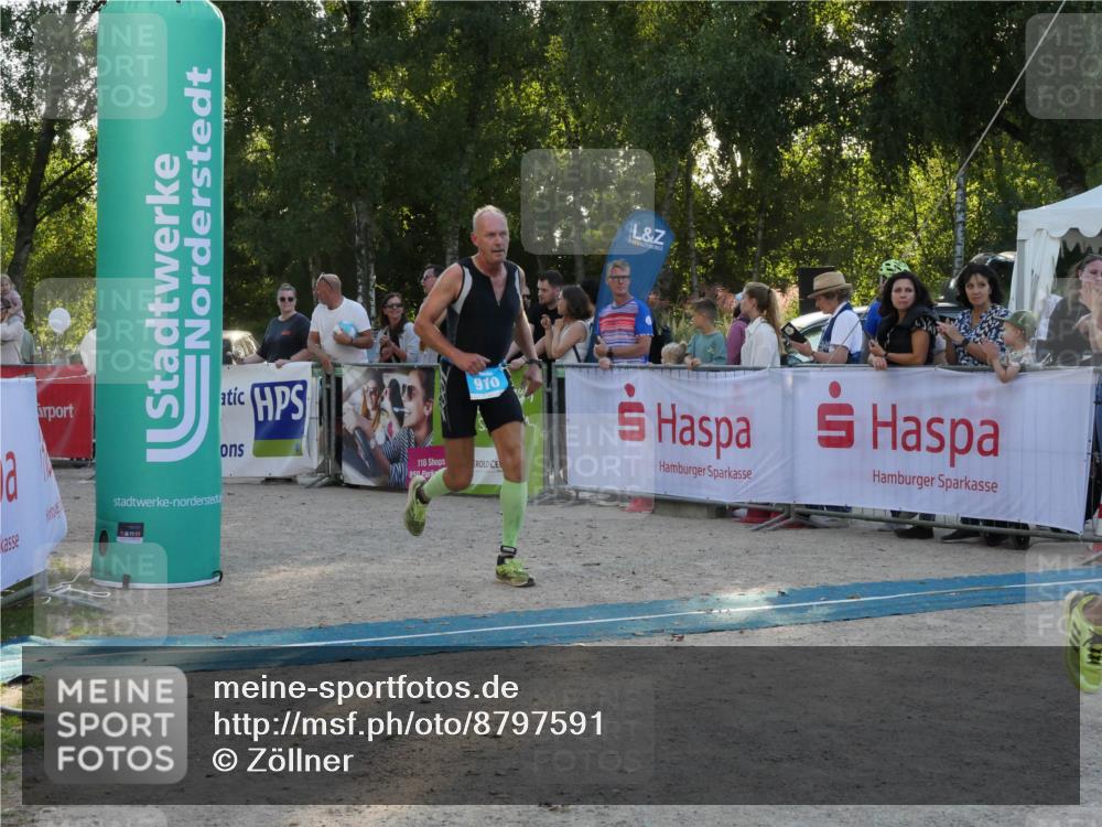 07.09.2025 - 19. Norderstedt Triathlon Zöllner http://msf.ph/oto/8797591 07.09.2025 17:34:19 Ziel 409, 432, 910 meine-sportfotos.de