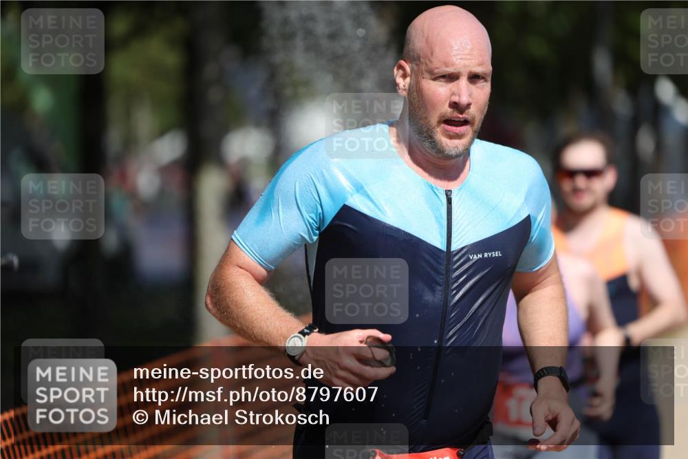 07.09.2025 - 19. Norderstedt Triathlon Michael Strokosch http://msf.ph/oto/8797607 07.09.2025 12:22:58 Laufen 162, 163, 164, 1233, 1319 meine-sportfotos.de