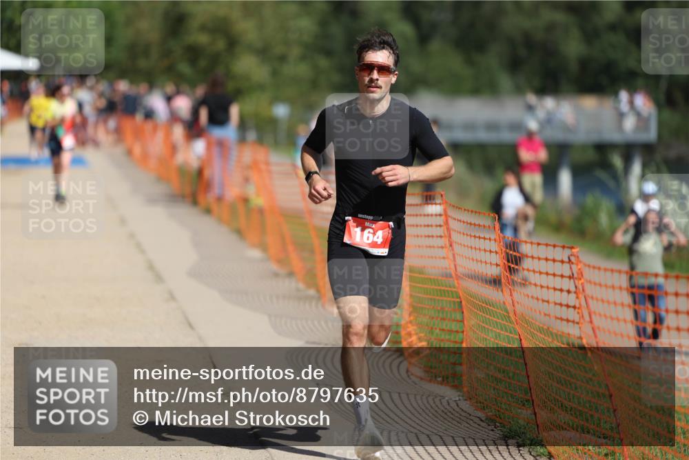 07.09.2025 - 19. Norderstedt Triathlon Michael Strokosch http://msf.ph/oto/8797635 07.09.2025 12:23:03 Laufen 164 meine-sportfotos.de