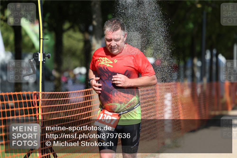07.09.2025 - 19. Norderstedt Triathlon Michael Strokosch http://msf.ph/oto/8797636 07.09.2025 13:04:34 Laufen 767, 1297, 1307 meine-sportfotos.de