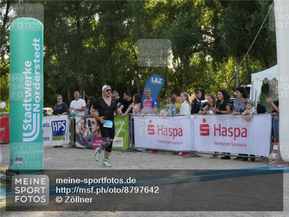 07.09.2025 - 19. Norderstedt Triathlon Zöllner http://msf.ph/oto/8797642 07.09.2025 17:35:04 Ziel 1458 meine-sportfotos.de