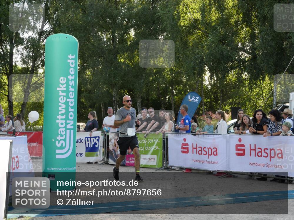 07.09.2025 - 19. Norderstedt Triathlon Zöllner http://msf.ph/oto/8797656 07.09.2025 17:35:15 Ziel 925 meine-sportfotos.de