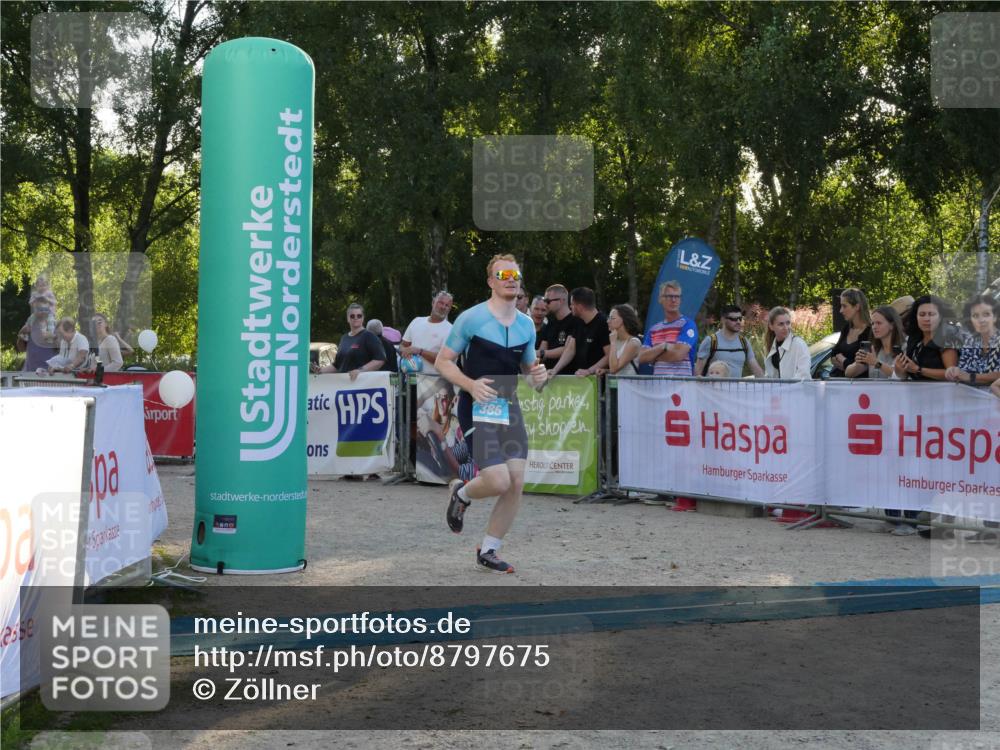 07.09.2025 - 19. Norderstedt Triathlon Zöllner http://msf.ph/oto/8797675 07.09.2025 17:35:31 Ziel 386 meine-sportfotos.de