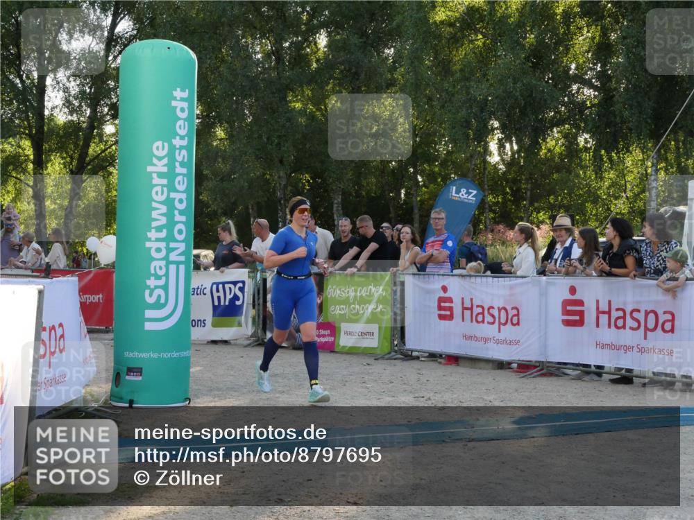 07.09.2025 - 19. Norderstedt Triathlon Zöllner http://msf.ph/oto/8797695 07.09.2025 17:35:50 Ziel 934, 1454 meine-sportfotos.de