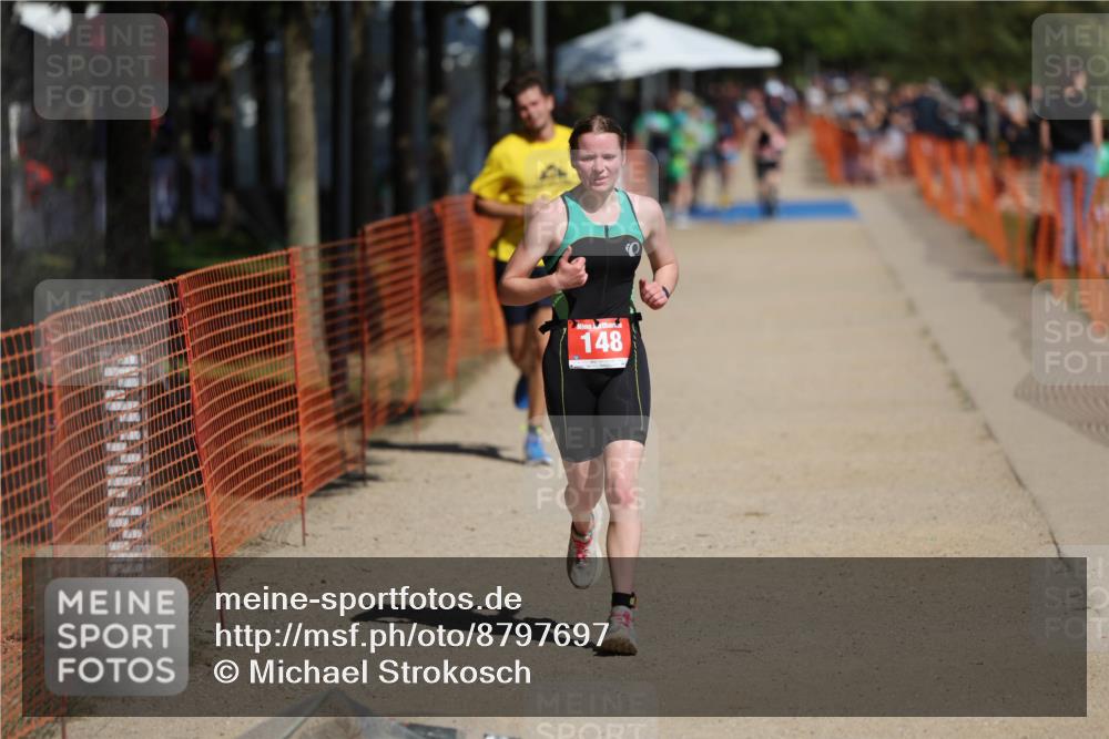 07.09.2025 - 19. Norderstedt Triathlon Michael Strokosch http://msf.ph/oto/8797697 07.09.2025 12:23:19 Laufen 148, 228, 860 meine-sportfotos.de