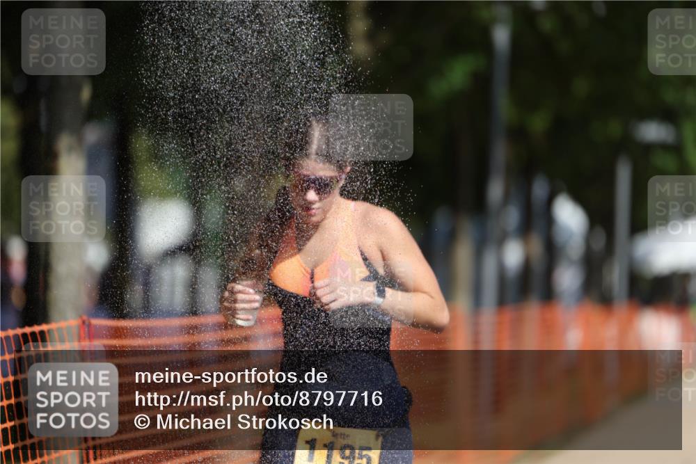 07.09.2025 - 19. Norderstedt Triathlon Michael Strokosch http://msf.ph/oto/8797716 07.09.2025 11:57:06 Laufen 768, 1176, 1195 meine-sportfotos.de
