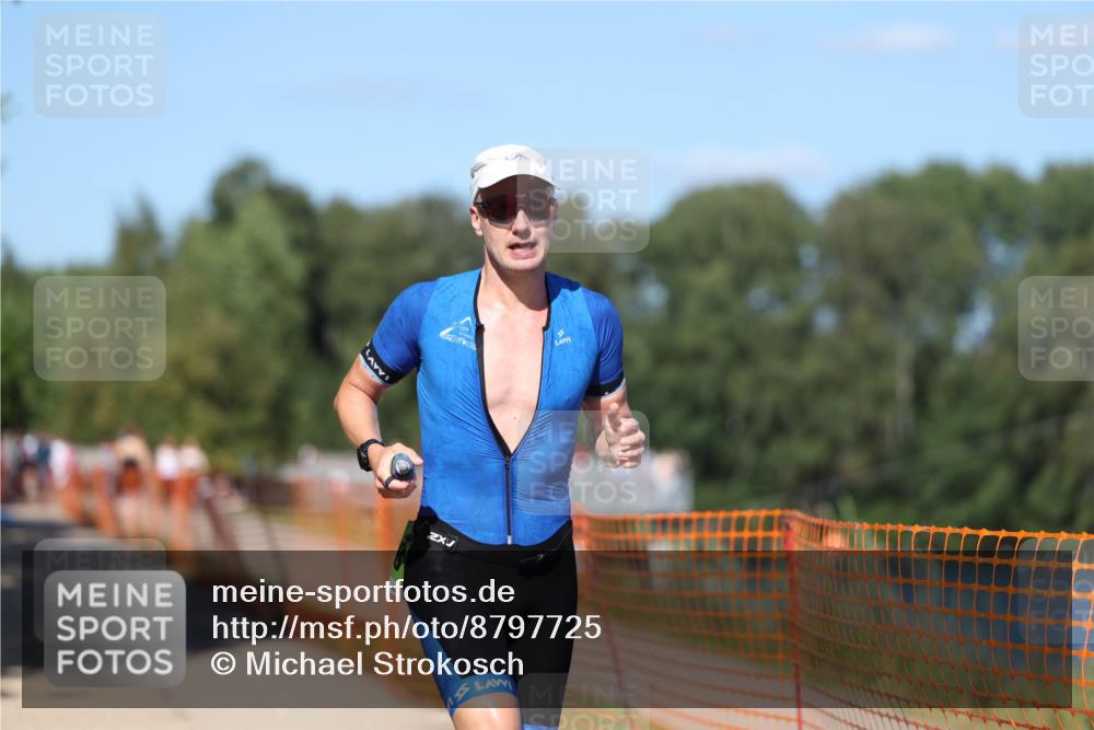 07.09.2025 - 19. Norderstedt Triathlon Michael Strokosch http://msf.ph/oto/8797725 07.09.2025 14:43:48 Laufen 964, 1008, 1038, 1041, 1421 meine-sportfotos.de