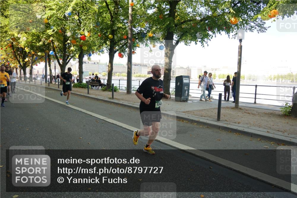 07.09.2025 - BARMER Alsterlauf Yannick Fuchs http://msf.ph/oto/8797727 07.09.2025 11:45:42 Laufen 1043 meine-sportfotos.de