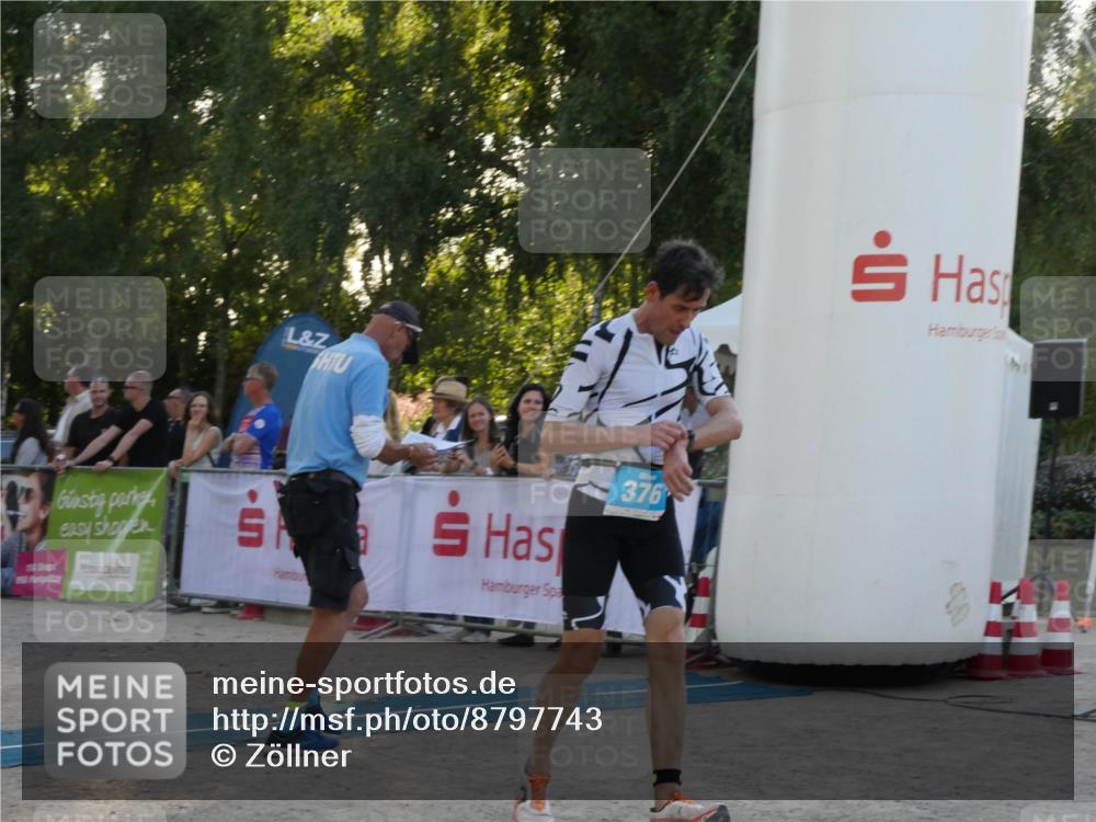 07.09.2025 - 19. Norderstedt Triathlon Zöllner http://msf.ph/oto/8797743 07.09.2025 17:35:58 Ziel 376, 934 meine-sportfotos.de
