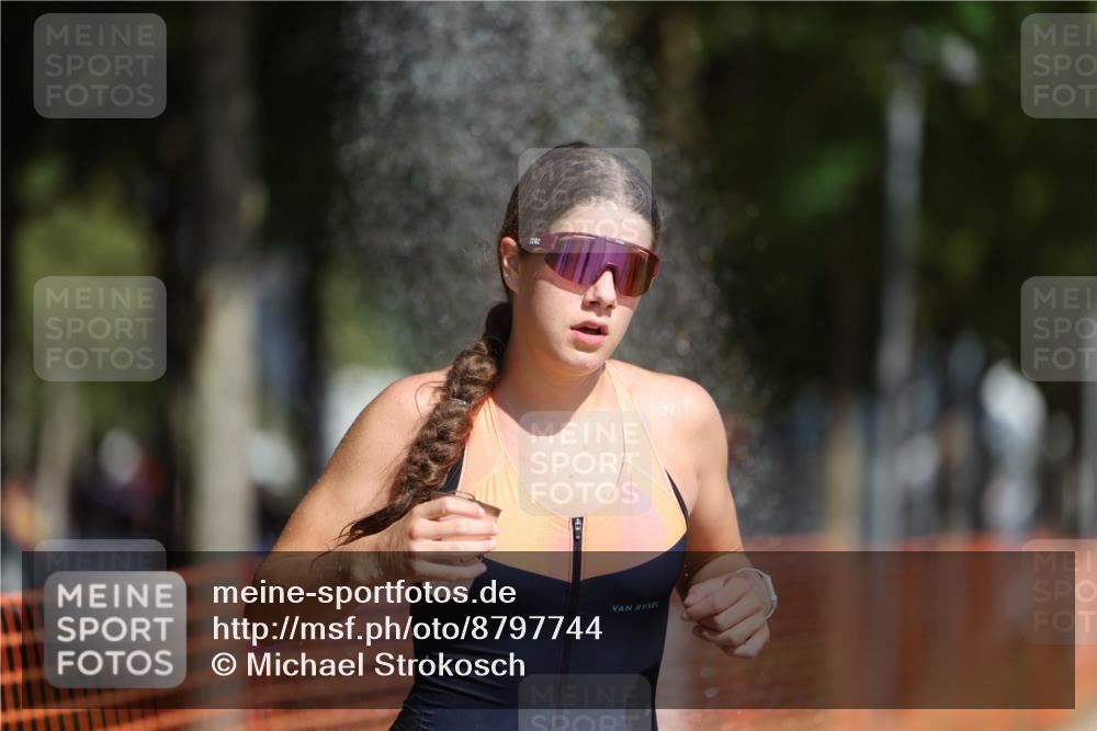 07.09.2025 - 19. Norderstedt Triathlon Michael Strokosch http://msf.ph/oto/8797744 07.09.2025 11:57:07 Laufen 768, 1176, 1195 meine-sportfotos.de