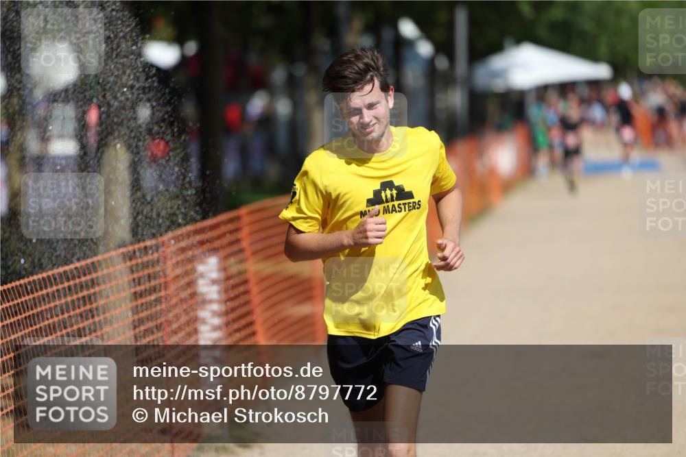 07.09.2025 - 19. Norderstedt Triathlon Michael Strokosch http://msf.ph/oto/8797772 07.09.2025 12:23:24 Laufen 148, 228 meine-sportfotos.de