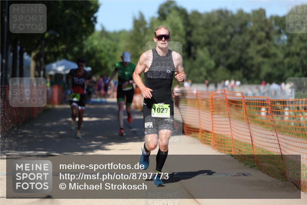 07.09.2025 - 19. Norderstedt Triathlon Michael Strokosch http://msf.ph/oto/8797773 07.09.2025 14:43:59 Laufen 964, 981, 1013, 1027 meine-sportfotos.de