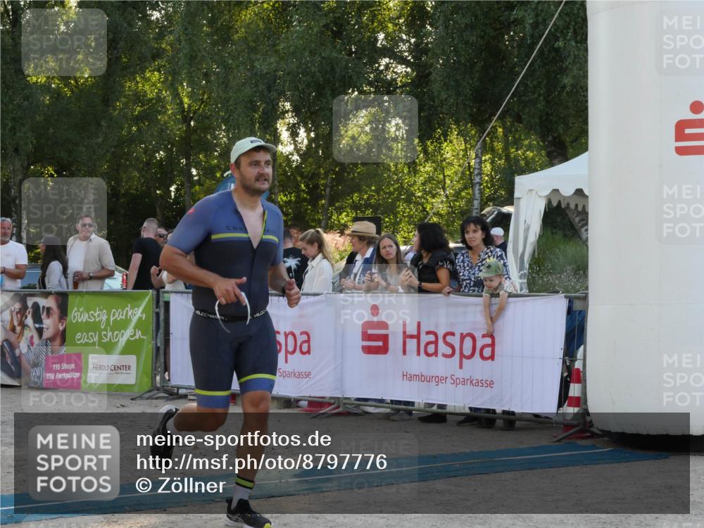07.09.2025 - 19. Norderstedt Triathlon Zöllner http://msf.ph/oto/8797776 07.09.2025 17:36:12 Ziel 1476 meine-sportfotos.de