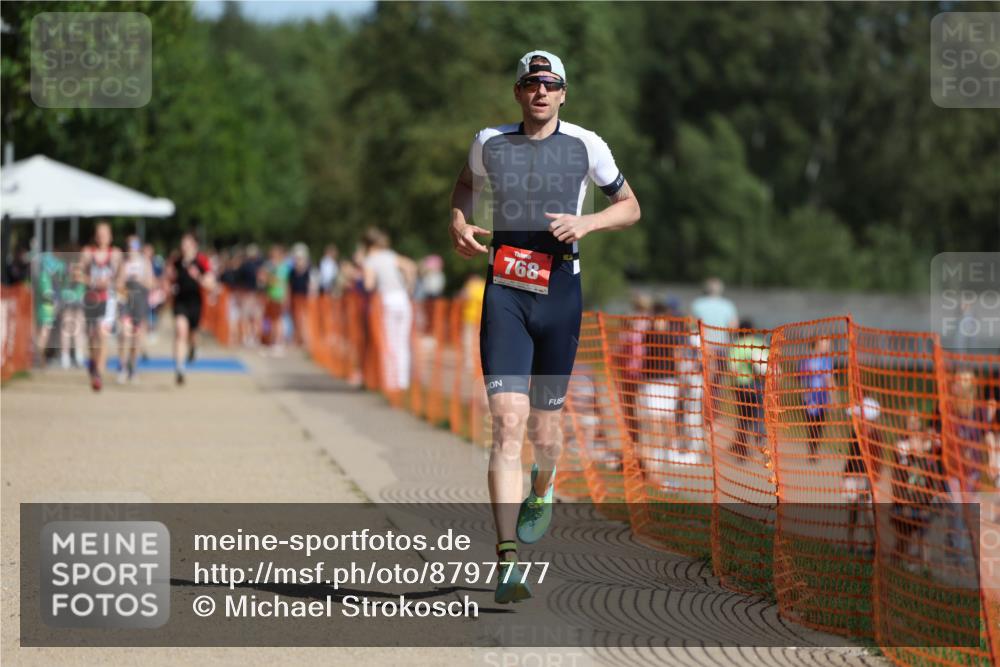 07.09.2025 - 19. Norderstedt Triathlon Michael Strokosch http://msf.ph/oto/8797777 07.09.2025 11:57:11 Laufen 768 meine-sportfotos.de