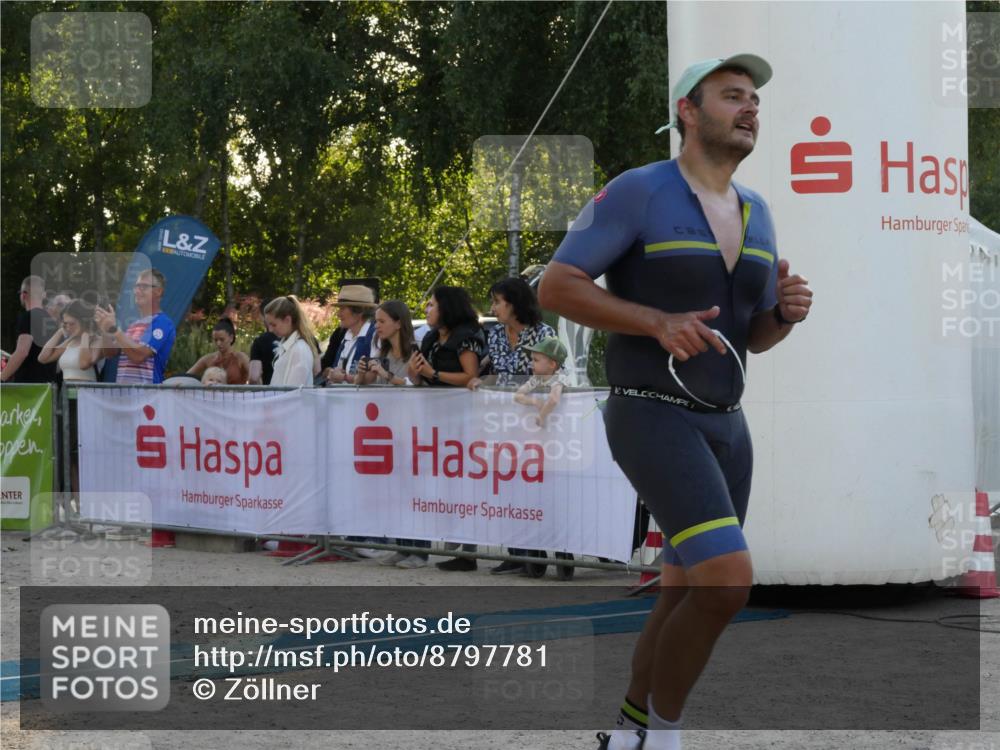 07.09.2025 - 19. Norderstedt Triathlon Zöllner http://msf.ph/oto/8797781 07.09.2025 17:36:13 Ziel 1476 meine-sportfotos.de