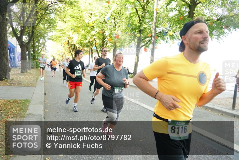 07.09.2025 - BARMER Alsterlauf Yannick Fuchs http://msf.ph/oto/8797782 07.09.2025 11:45:45 Laufen 8097, 109, 8116 meine-sportfotos.de