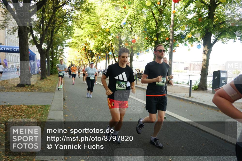 07.09.2025 - BARMER Alsterlauf Yannick Fuchs http://msf.ph/oto/8797820 07.09.2025 11:45:46 Laufen 1079, 1078, 8097, 141 meine-sportfotos.de