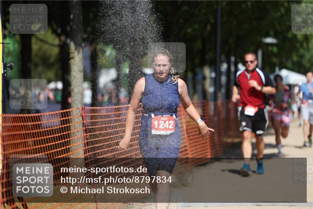 07.09.2025 - 19. Norderstedt Triathlon Michael Strokosch http://msf.ph/oto/8797834 07.09.2025 13:04:49 Laufen 195, 239, 786, 1242, 1295 meine-sportfotos.de