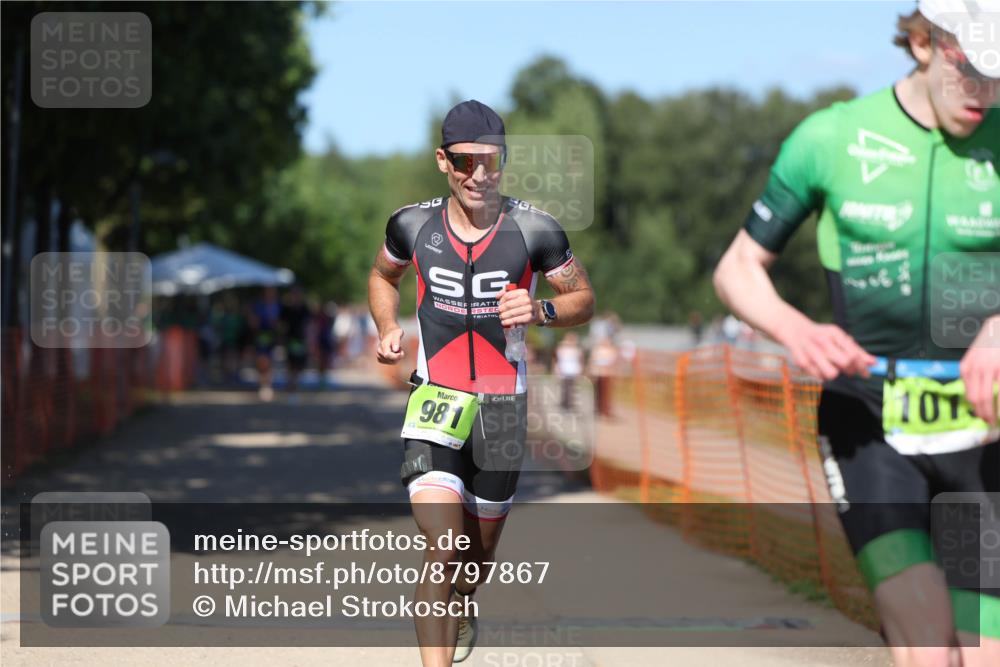07.09.2025 - 19. Norderstedt Triathlon Michael Strokosch http://msf.ph/oto/8797867 07.09.2025 14:44:03 Laufen 981, 1013, 1027 meine-sportfotos.de