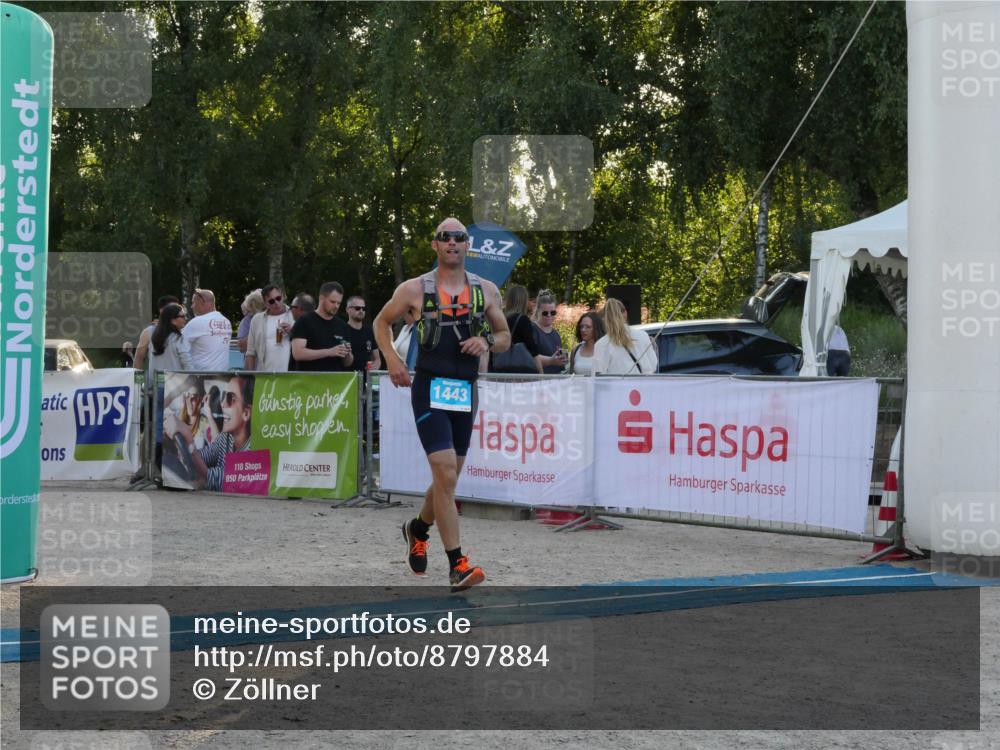 07.09.2025 - 19. Norderstedt Triathlon Zöllner http://msf.ph/oto/8797884 07.09.2025 17:37:46 Ziel 1443 meine-sportfotos.de