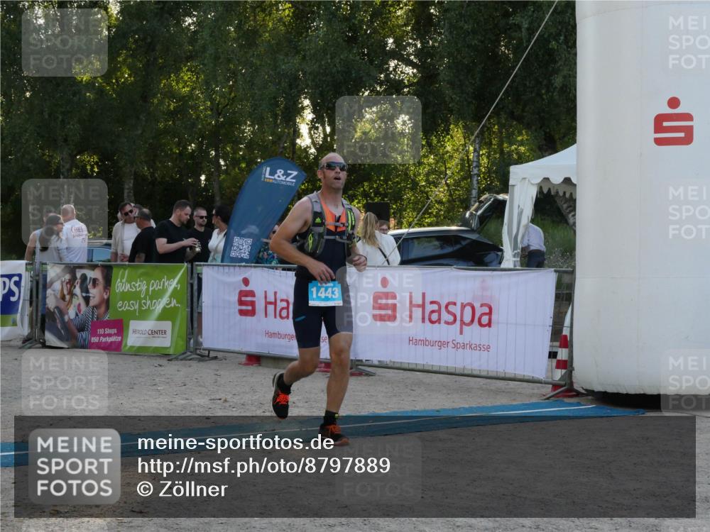 07.09.2025 - 19. Norderstedt Triathlon Zöllner http://msf.ph/oto/8797889 07.09.2025 17:37:46 Ziel 1443 meine-sportfotos.de