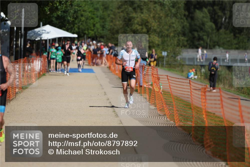 07.09.2025 - 19. Norderstedt Triathlon Michael Strokosch http://msf.ph/oto/8797892 07.09.2025 12:23:44 Laufen 152, 838, 859 meine-sportfotos.de