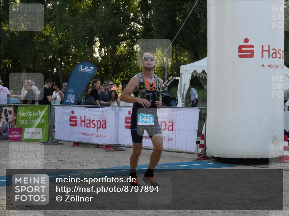 07.09.2025 - 19. Norderstedt Triathlon Zöllner http://msf.ph/oto/8797894 07.09.2025 17:37:47 Ziel 1443 meine-sportfotos.de