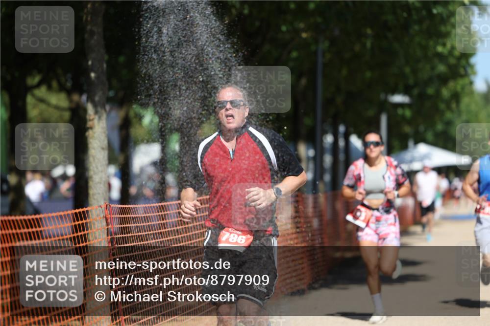 07.09.2025 - 19. Norderstedt Triathlon Michael Strokosch http://msf.ph/oto/8797909 07.09.2025 13:04:51 Laufen 195, 239, 786, 1242, 1295 meine-sportfotos.de