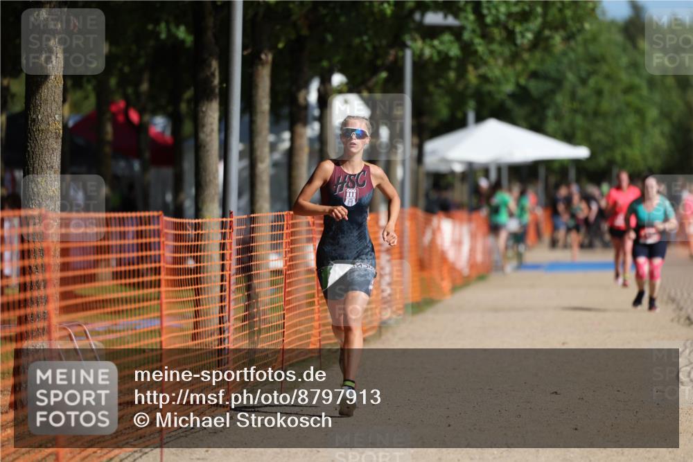 07.09.2025 - 19. Norderstedt Triathlon Michael Strokosch http://msf.ph/oto/8797913 07.09.2025 10:54:17 Laufen 657 meine-sportfotos.de