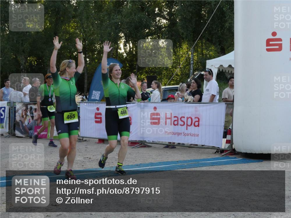 07.09.2025 - 19. Norderstedt Triathlon Zöllner http://msf.ph/oto/8797915 07.09.2025 17:38:34 Ziel 466 meine-sportfotos.de