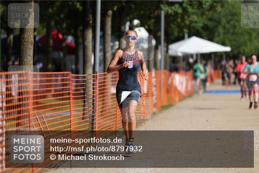 07.09.2025 - 19. Norderstedt Triathlon Michael Strokosch http://msf.ph/oto/8797932 07.09.2025 10:54:18 Laufen 657 meine-sportfotos.de