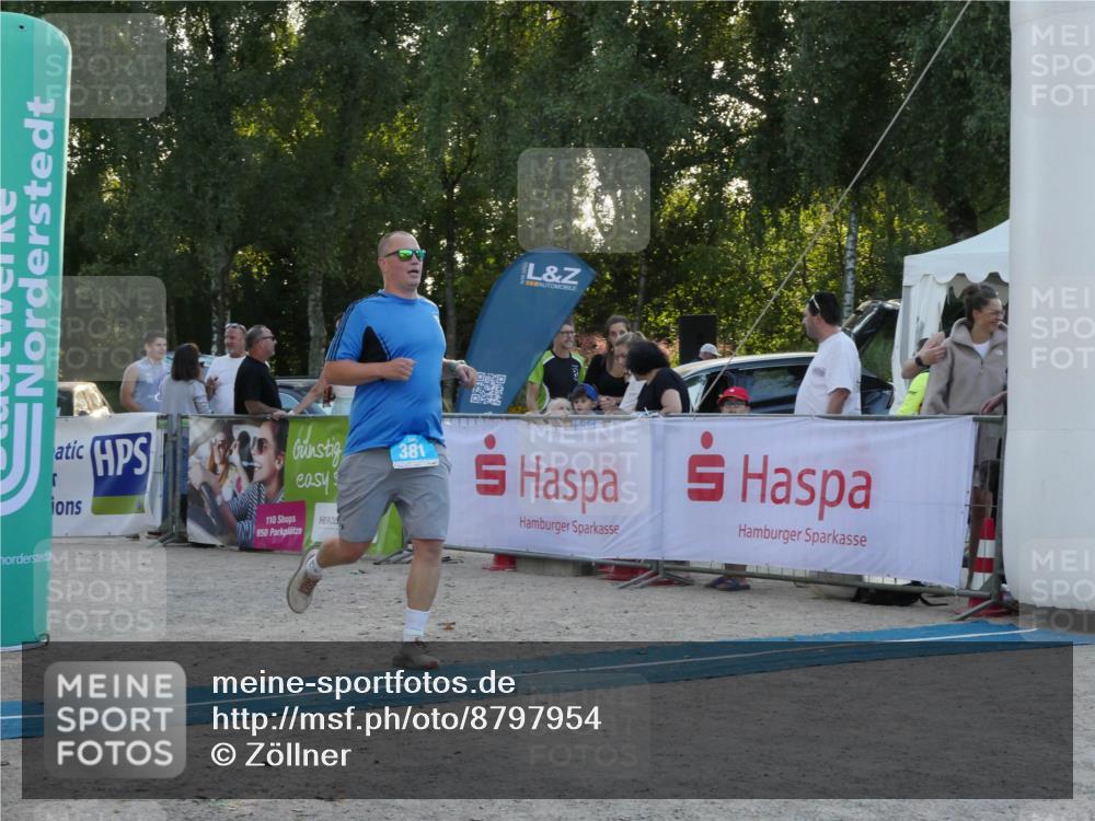 07.09.2025 - 19. Norderstedt Triathlon Zöllner http://msf.ph/oto/8797954 07.09.2025 17:39:19 Ziel 381 meine-sportfotos.de