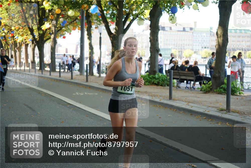 07.09.2025 - BARMER Alsterlauf Yannick Fuchs http://msf.ph/oto/8797957 07.09.2025 11:45:53 Laufen 1051 meine-sportfotos.de