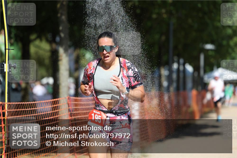 07.09.2025 - 19. Norderstedt Triathlon Michael Strokosch http://msf.ph/oto/8797972 07.09.2025 13:04:54 Laufen 195, 786, 1276, 1295 meine-sportfotos.de