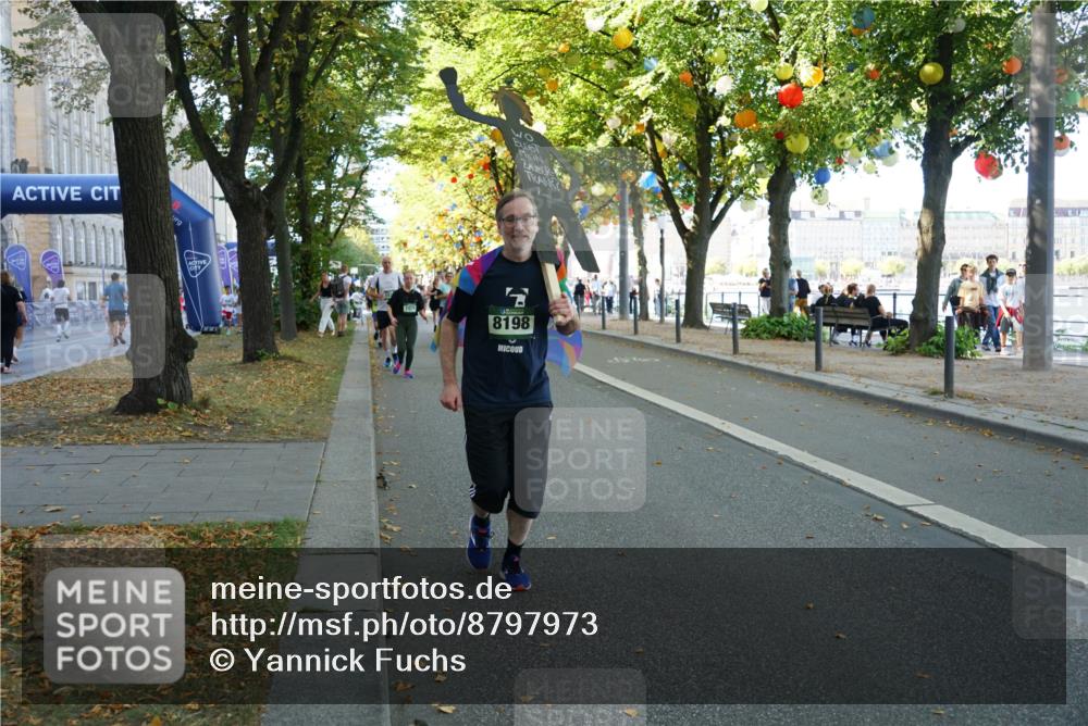 07.09.2025 - BARMER Alsterlauf Yannick Fuchs http://msf.ph/oto/8797973 07.09.2025 11:45:55 Laufen 3, 1070, 8198 meine-sportfotos.de