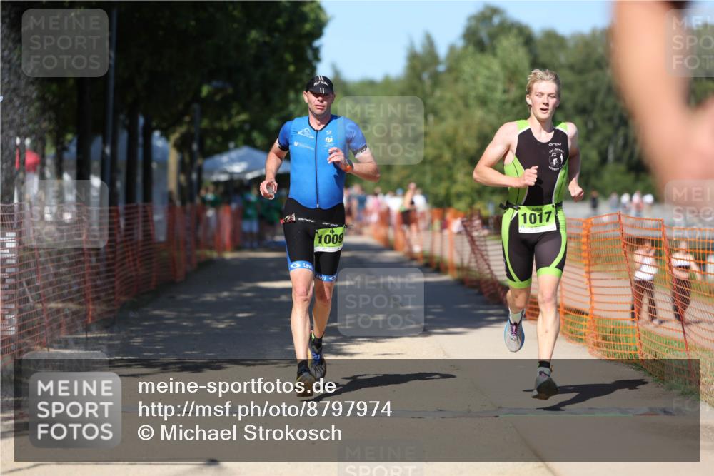 07.09.2025 - 19. Norderstedt Triathlon Michael Strokosch http://msf.ph/oto/8797974 07.09.2025 14:44:18 Laufen 1009, 1017, 1020, 1036, 1040 meine-sportfotos.de