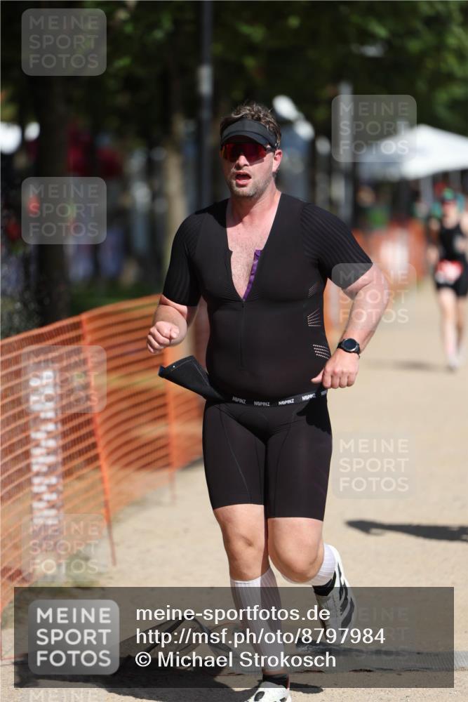 07.09.2025 - 19. Norderstedt Triathlon Michael Strokosch http://msf.ph/oto/8797984 07.09.2025 12:24:00 Laufen 138, 281 meine-sportfotos.de